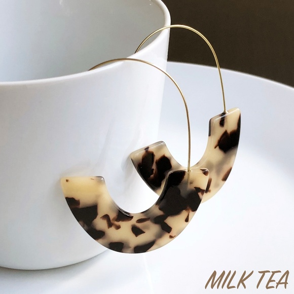 Jewelry - NEW "Azalea" U Acrylic Earrings (milk tea)